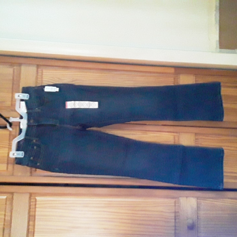 Size 4P St. John's Bay Bootcut leg